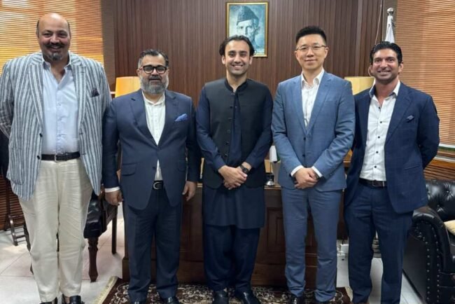 PVARA chairman Bilal Bin Saqib meeting Huawei delegation on cybersecurity cooperation in Pakistan
