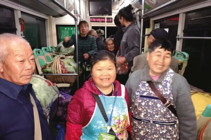 ‘Vegetable bus’ offers glimpse into China’s people-centered governance