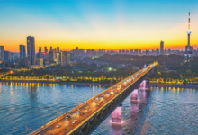 Smart lighting makes the Wuhan Yangtze River Bridge greener